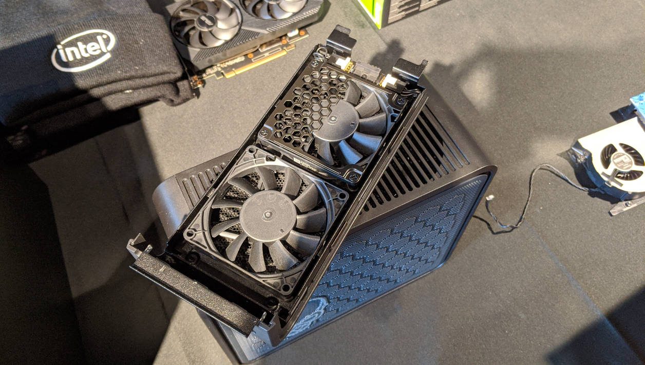 Intel NUC 9 Extreme