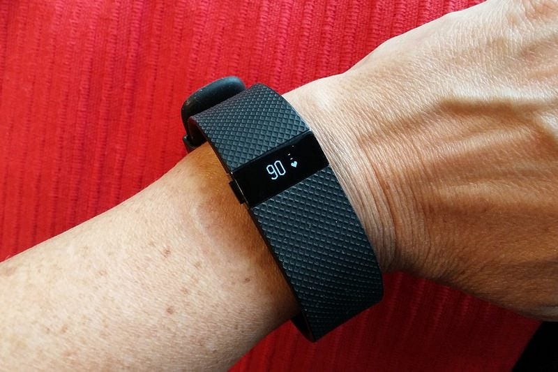 On peut consulter son rythme cardiaque à un instant T.