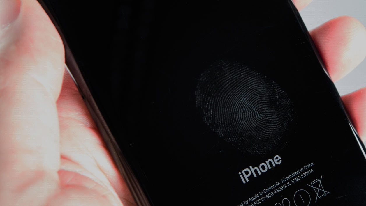 Apple-iPhone-7-trace-de-pouce.jpg