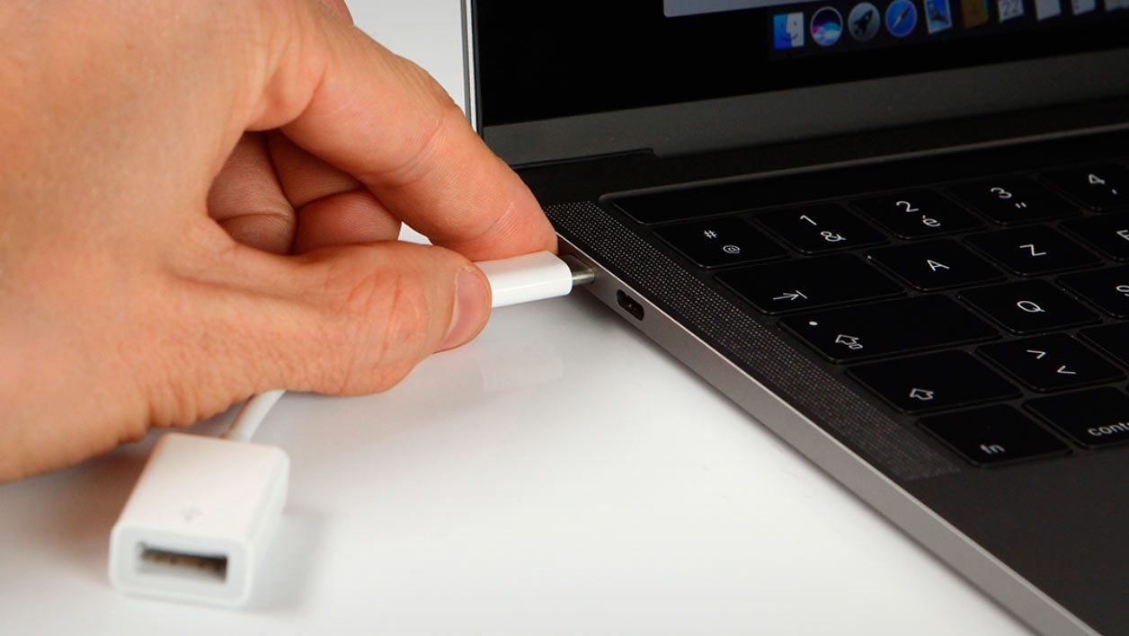 MacBook Pro 13" pouces avec Touch Bar