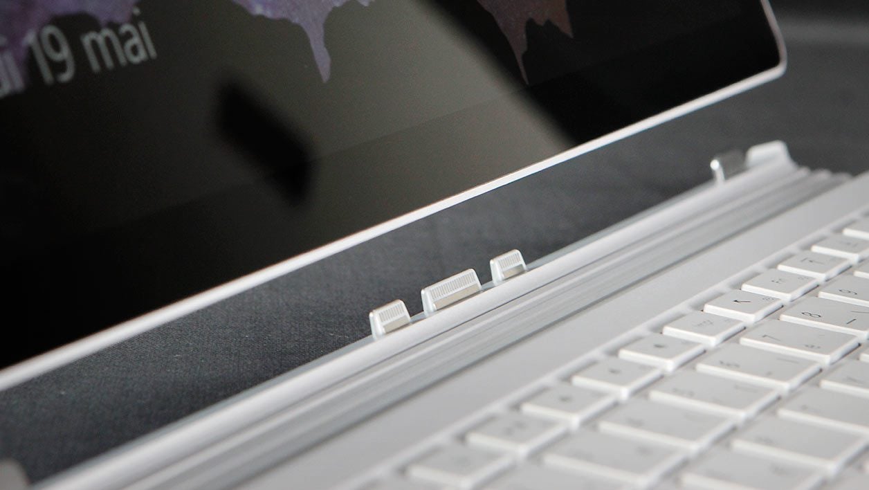 Microsoft Surface Book 2017