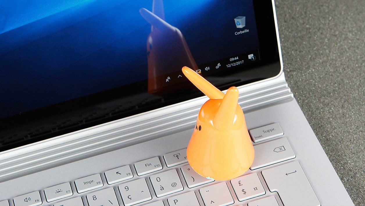 Microsoft Surface Book 2