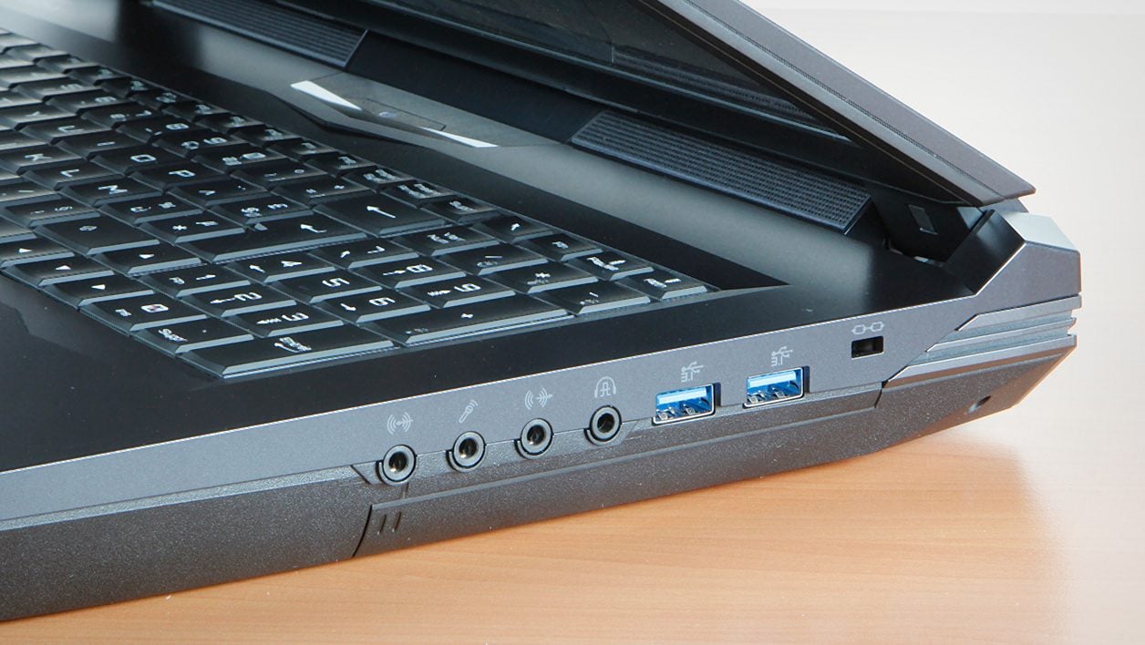 Clevo P775TM1-G