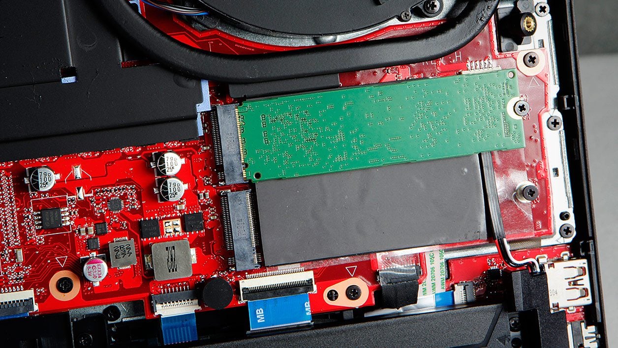 HP Omen X 17 (17-ap000nf)