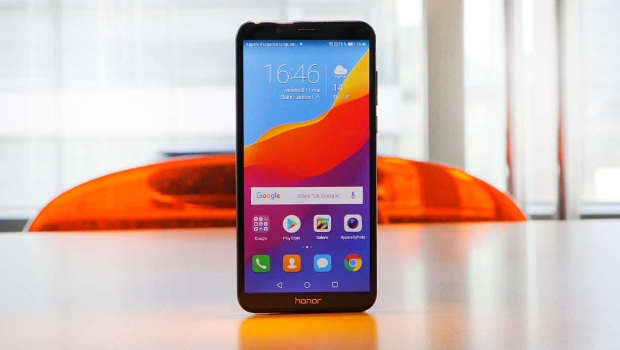 Honor 7C de face