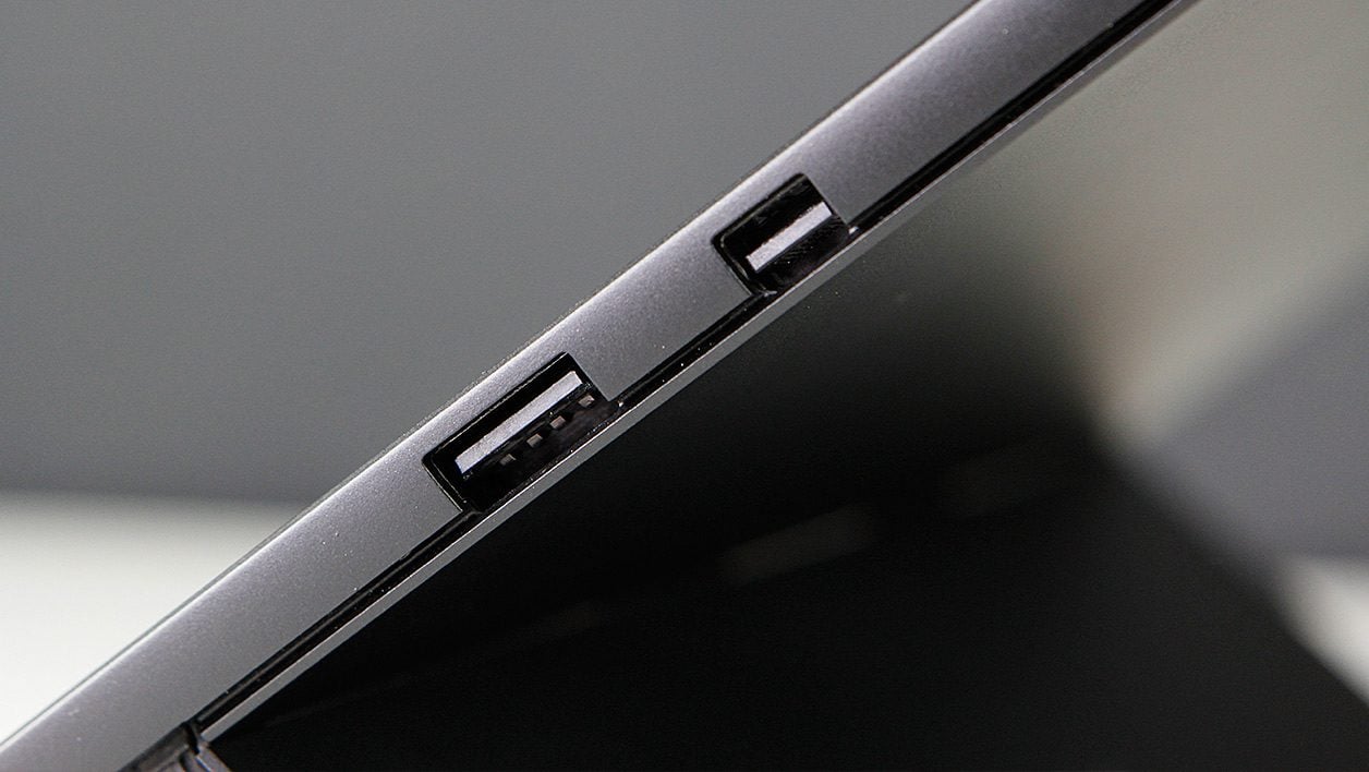 Microsoft---Surface-Pro-6-connecti.jpg