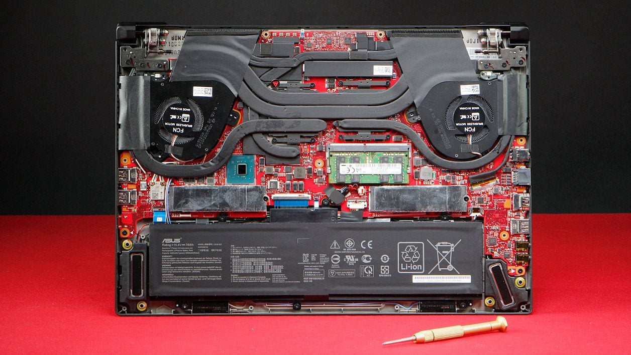 Asus-ROG-Zephyrus-S-(GX502GW)-inside.jpg