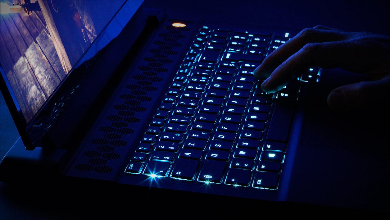 Dell Alienware m17 R2