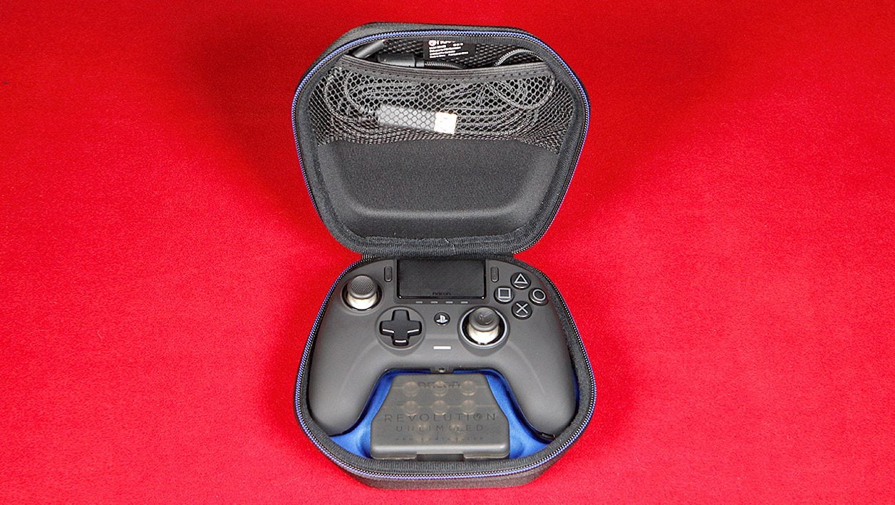Nacon Revolution Unlimited Pro Controller