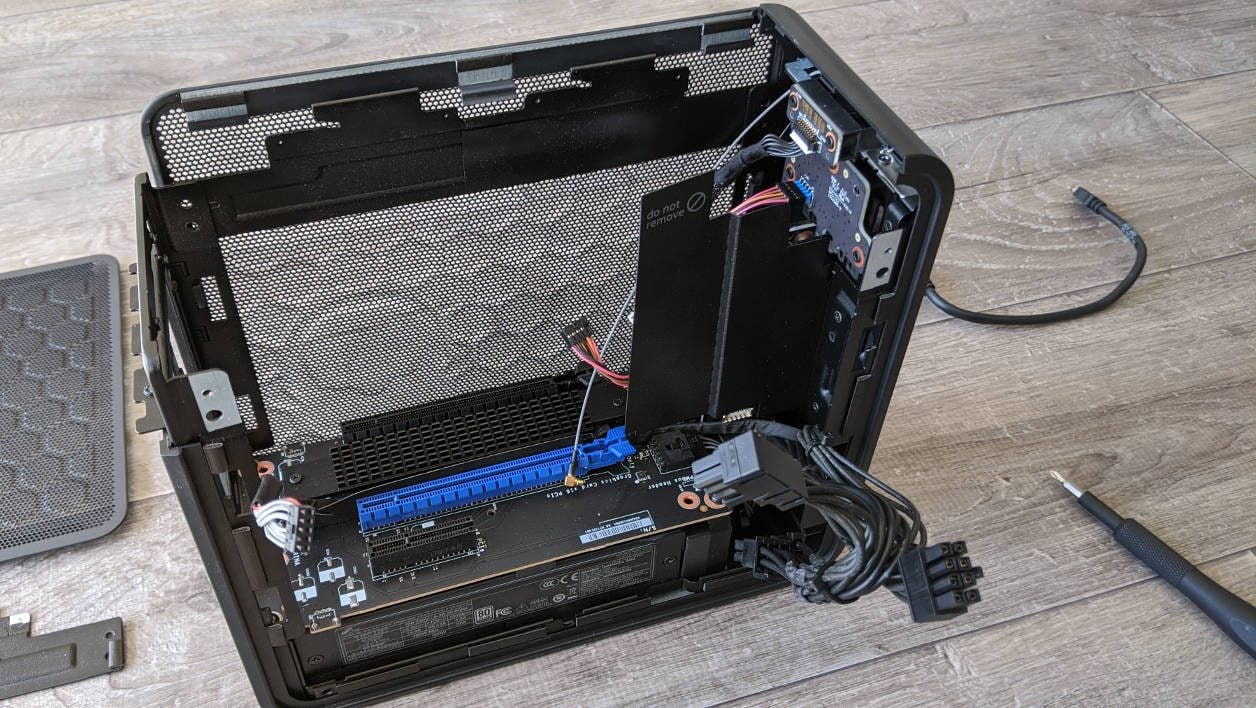 Intel NUC 9 Extreme - NUC9i9QNX
