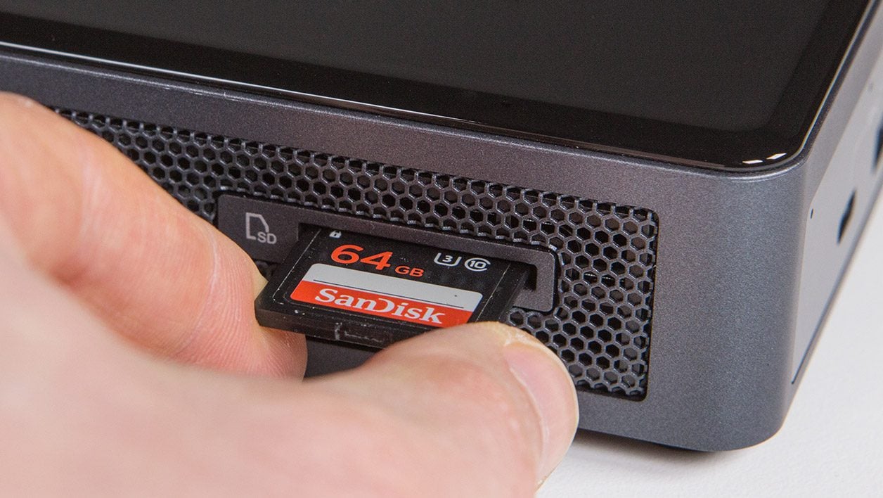 Intel NUC10FNK