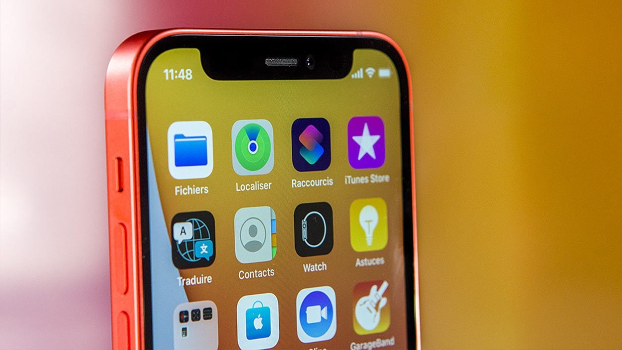 La dalle OLED est lumineuse