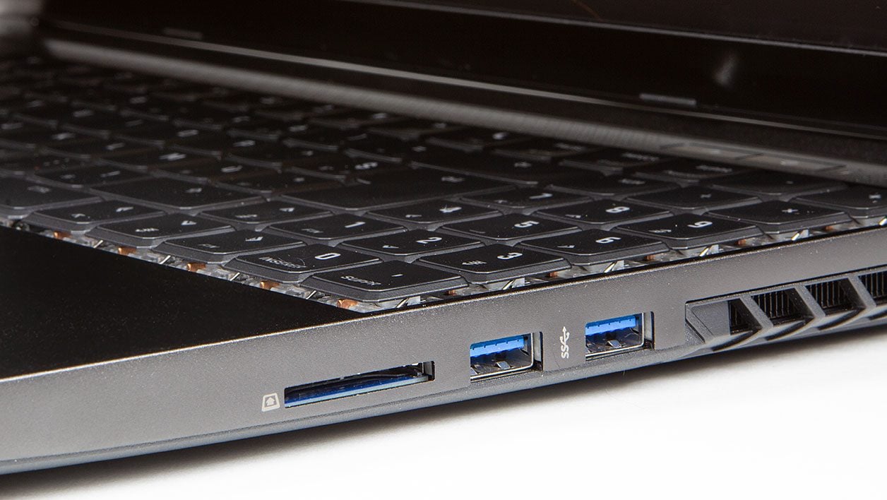 XMG NEO 15