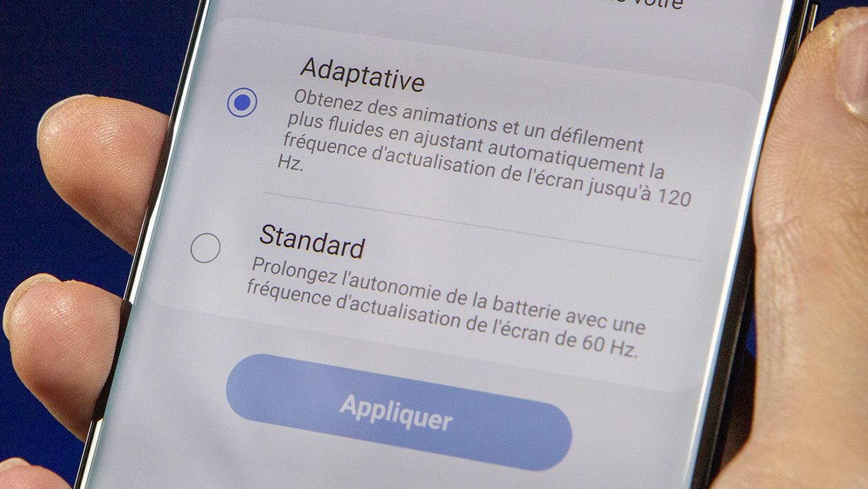 Dans les réglages, on choisit entre 11-120 Hz et 60 Hz.