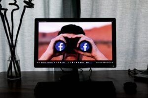 Facebook - Glen carrie - unsplash