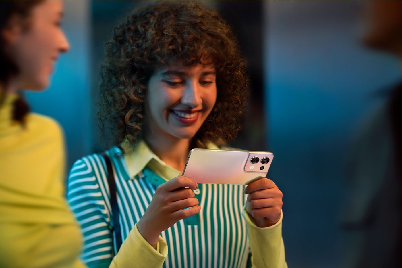OPPO Reno8 Design