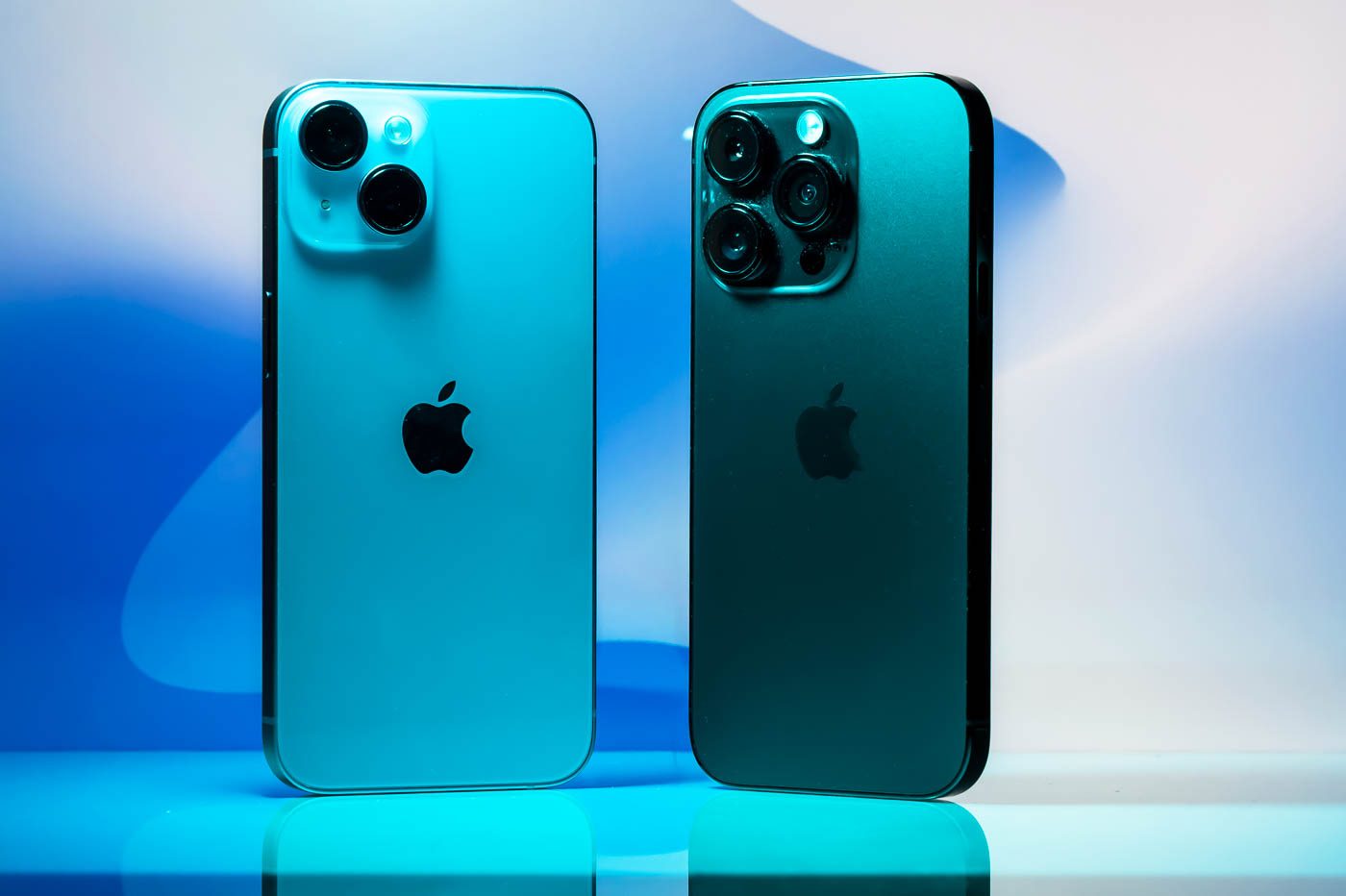 Apple IPhone 14 face au 14 Pro