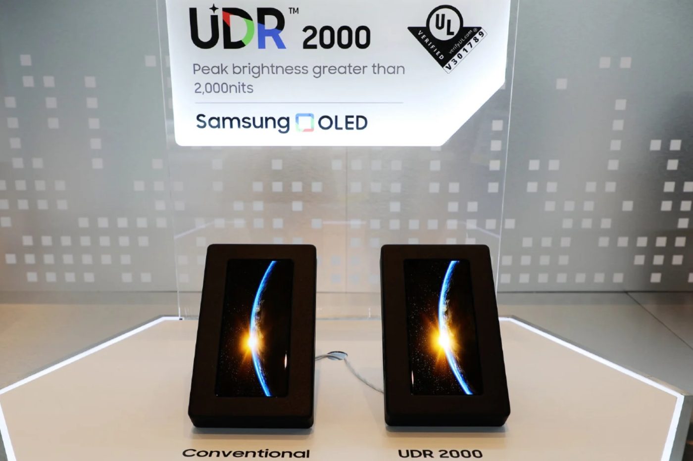 ecran samsung oled udr 2000
