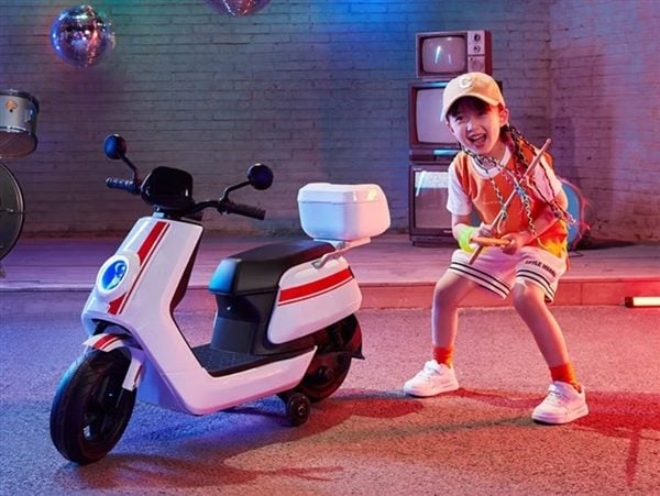 Niu scooter électrique