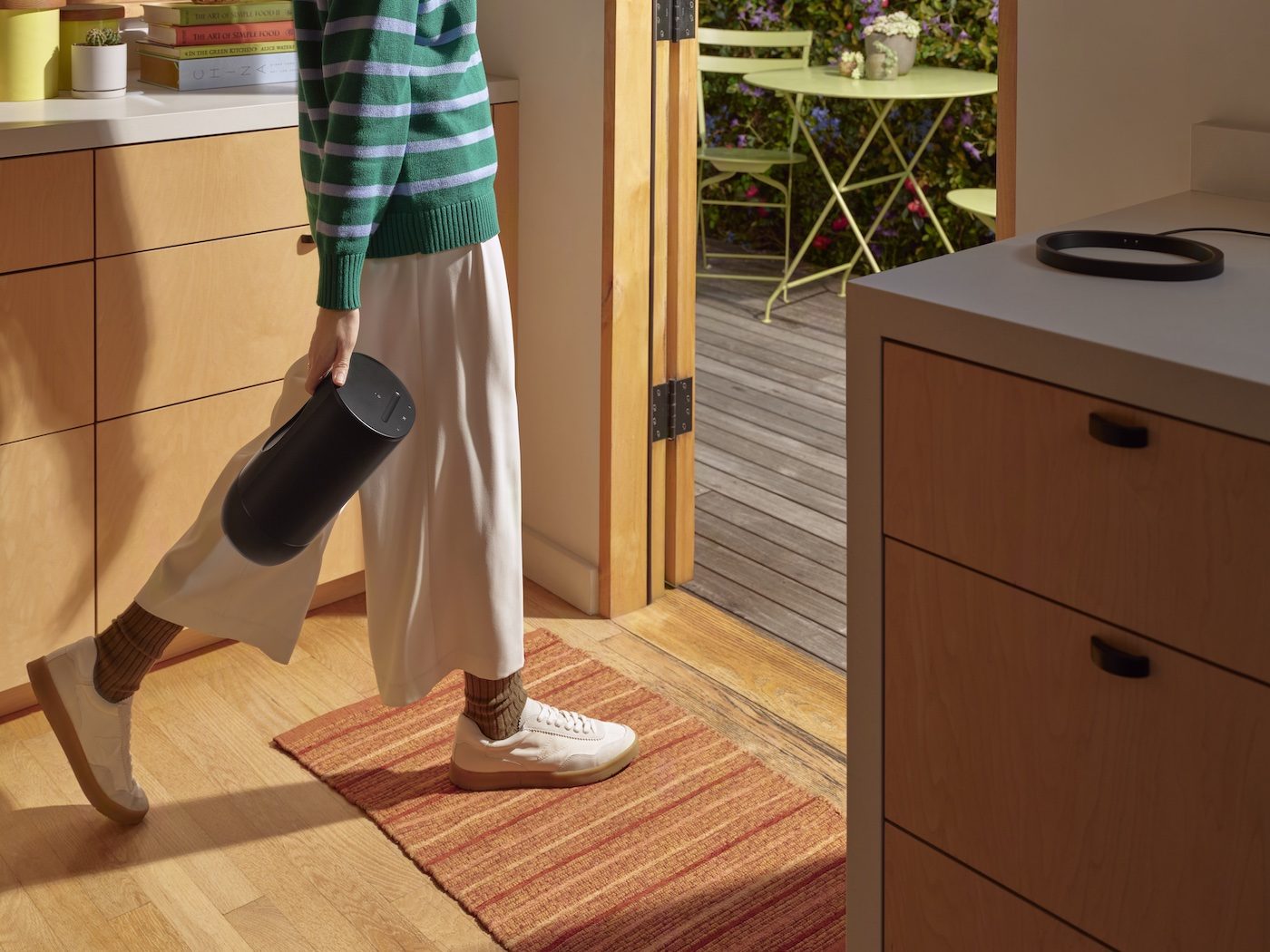 Sonos Move 2move2 Kitchen Door (1)