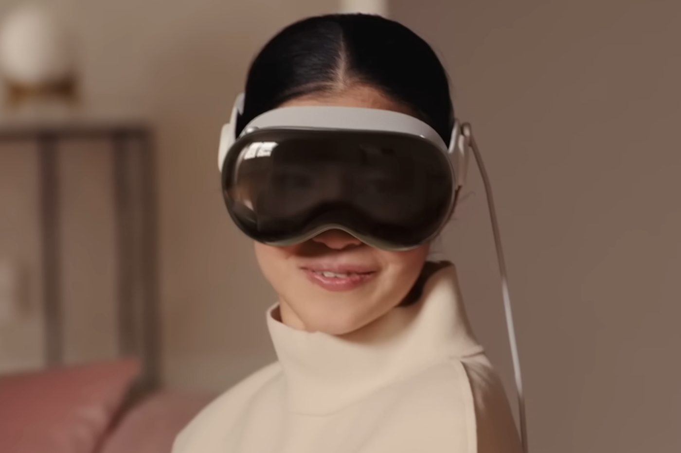Apple Vision Pro Eyesight