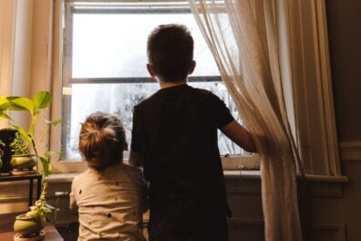 Enfants Fenetre