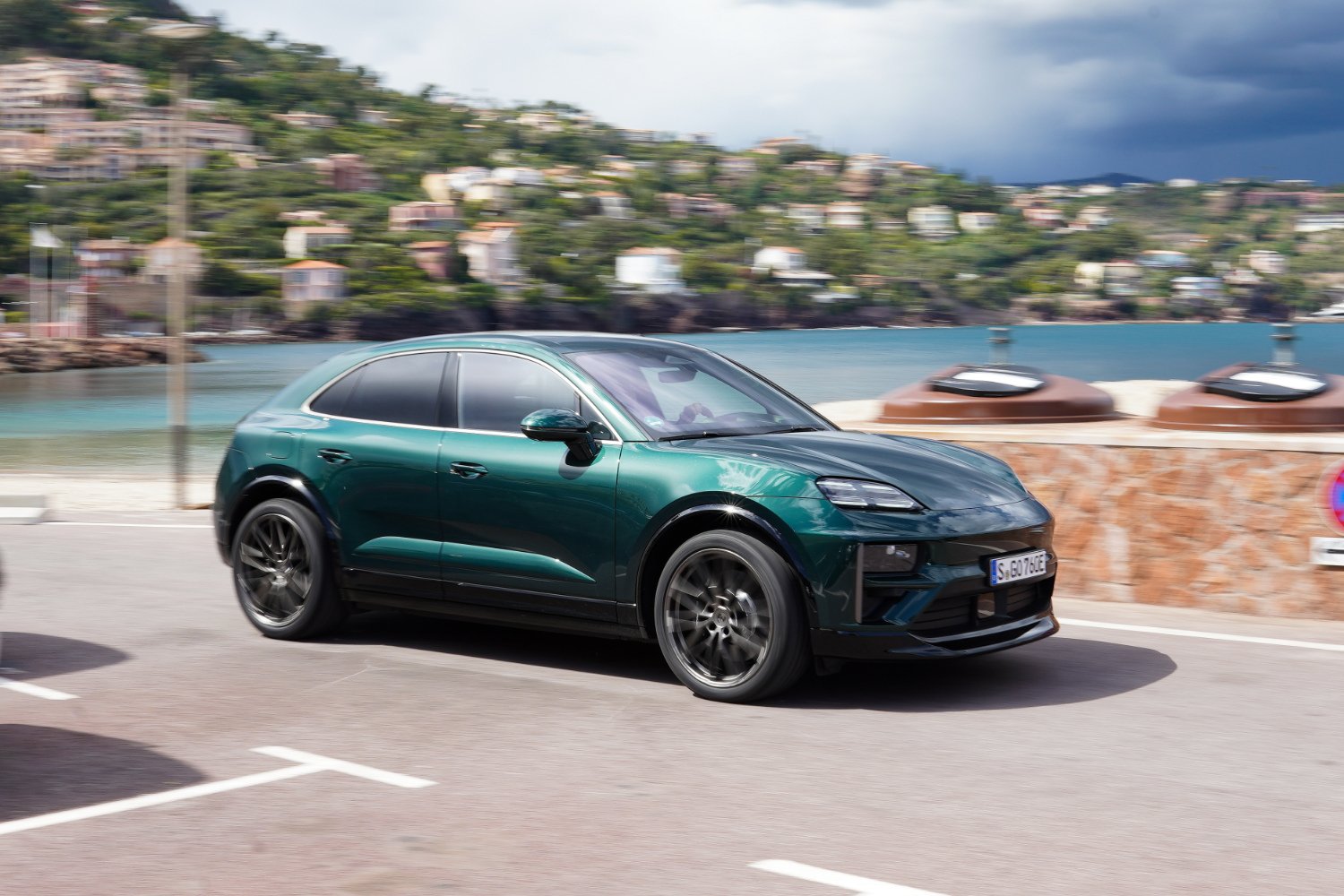 Essai Porsche Macan Electrique Conduite