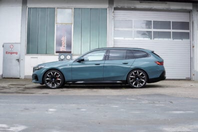 Bmw I5 Touring Electrique Break Essai Profil