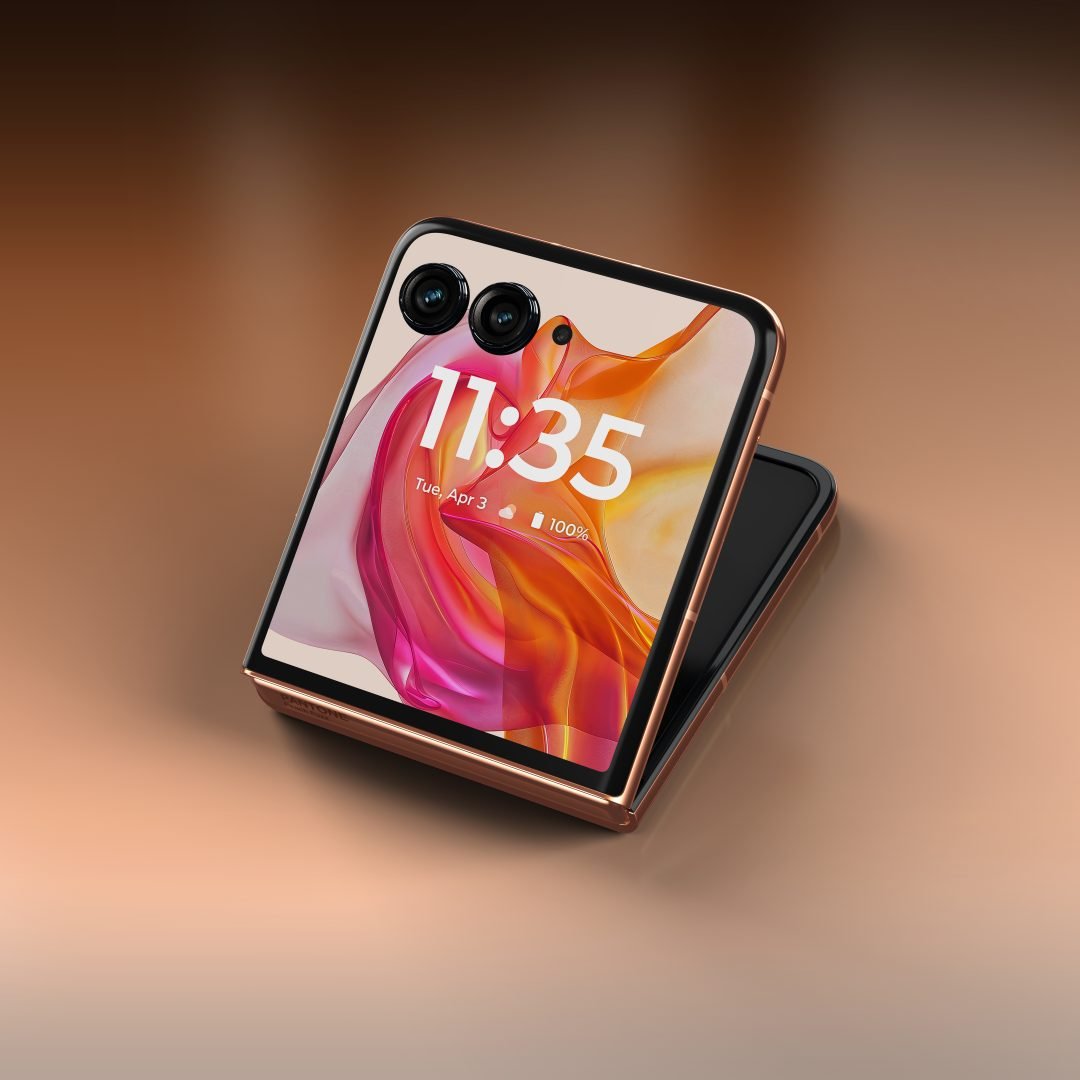 Copie De 2024 Aura Adv Pack Design Unrivaled External Display Peach Fuzz (grand)