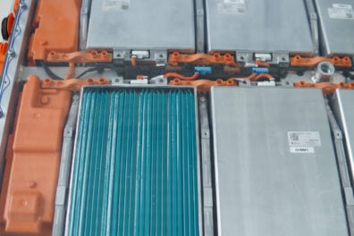 Batterie Voiture Electrique Nmc Vs Lfp