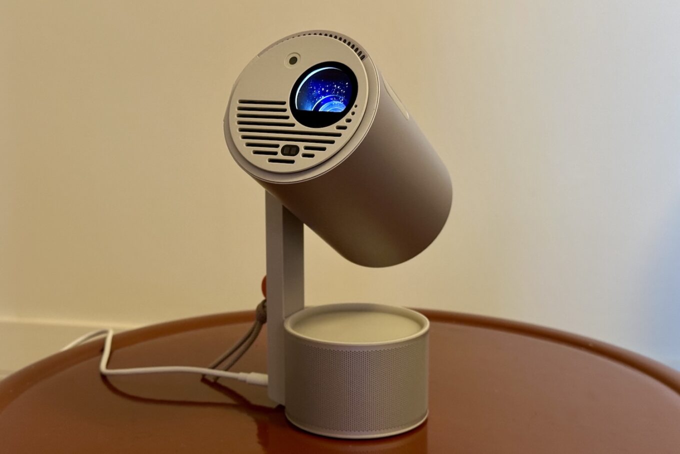 Xgimi Mogo 3 Pro 9