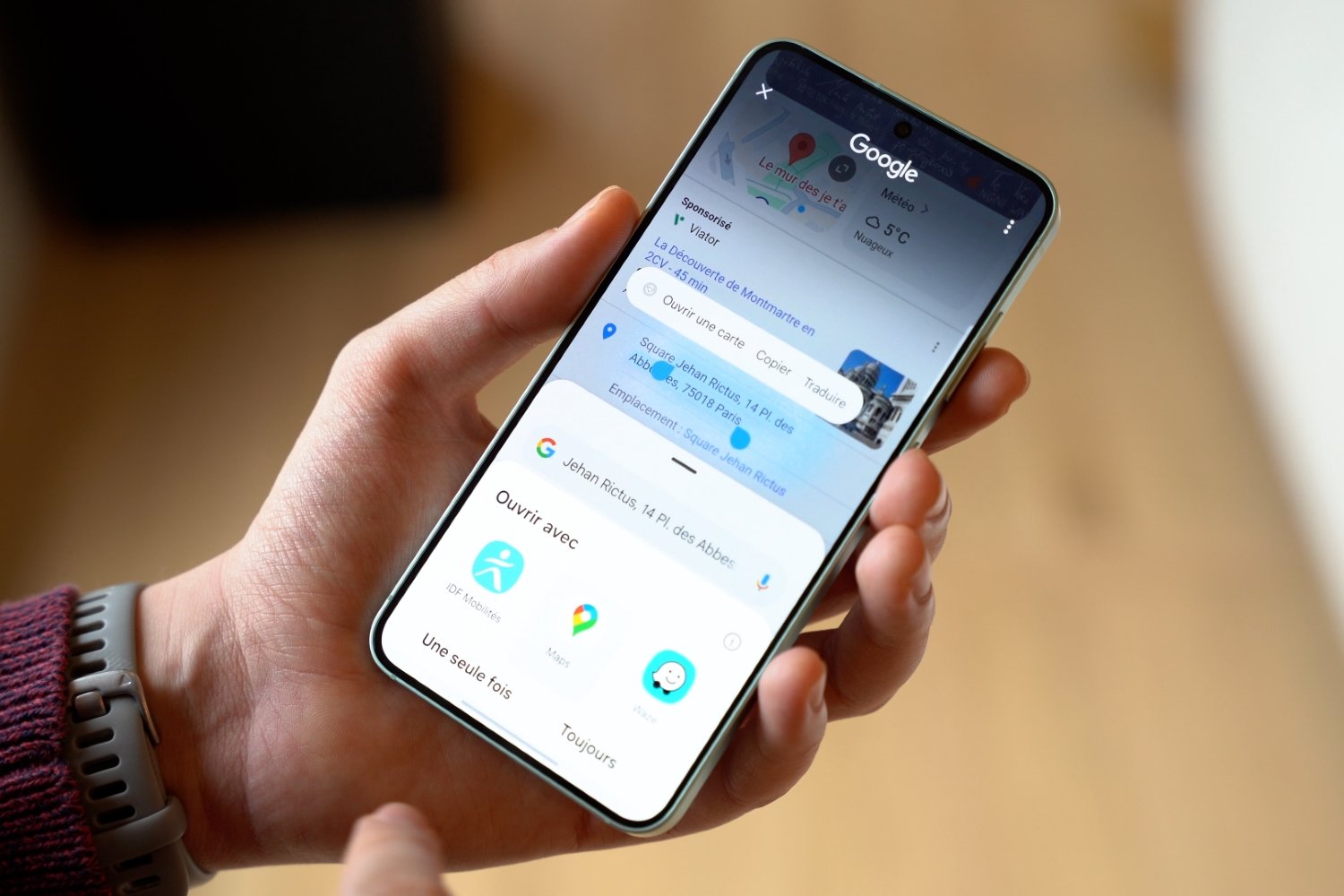 Samsung Galaxy S25 Entourer Pour Chercehr Prise En Main (01net)