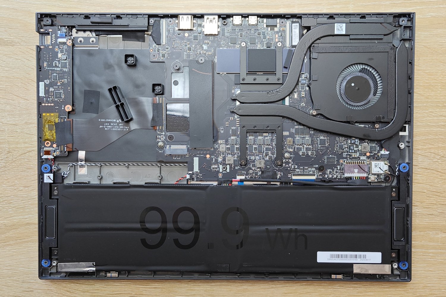 Msi Prestige 16 Ai Evo Interieur Test