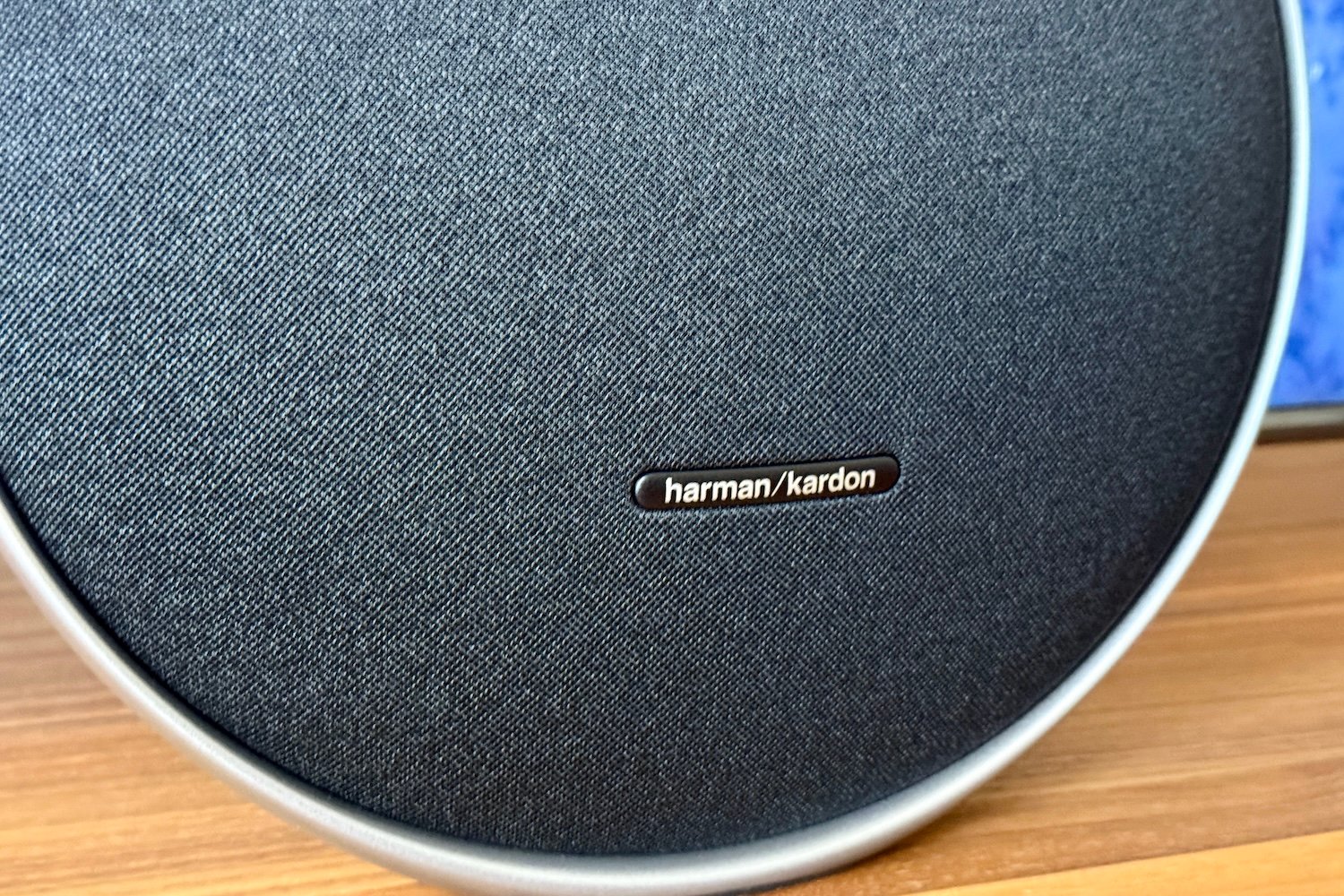 Harman Kardon Onyx Studio 9 3