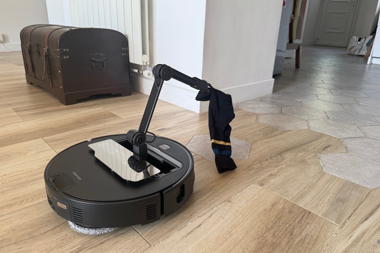 Test Roborock Saros Z70 Aspirateur Robot avis
