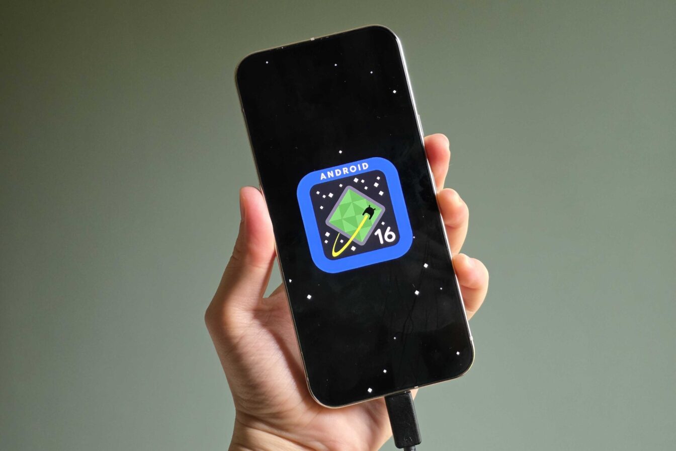 Android 16 Logo