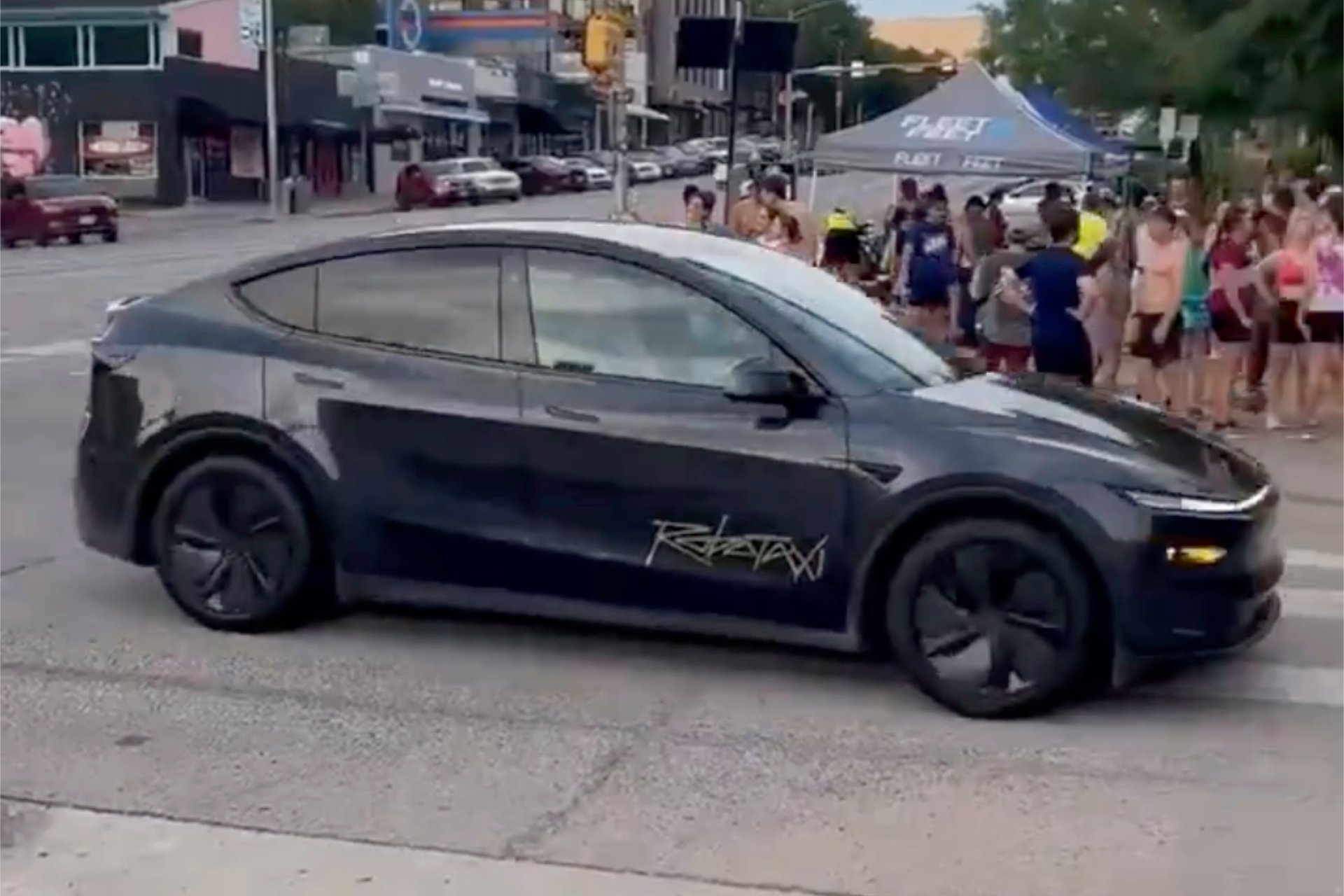 Tesla Premier Robotaxi Juin 2025 Model Y