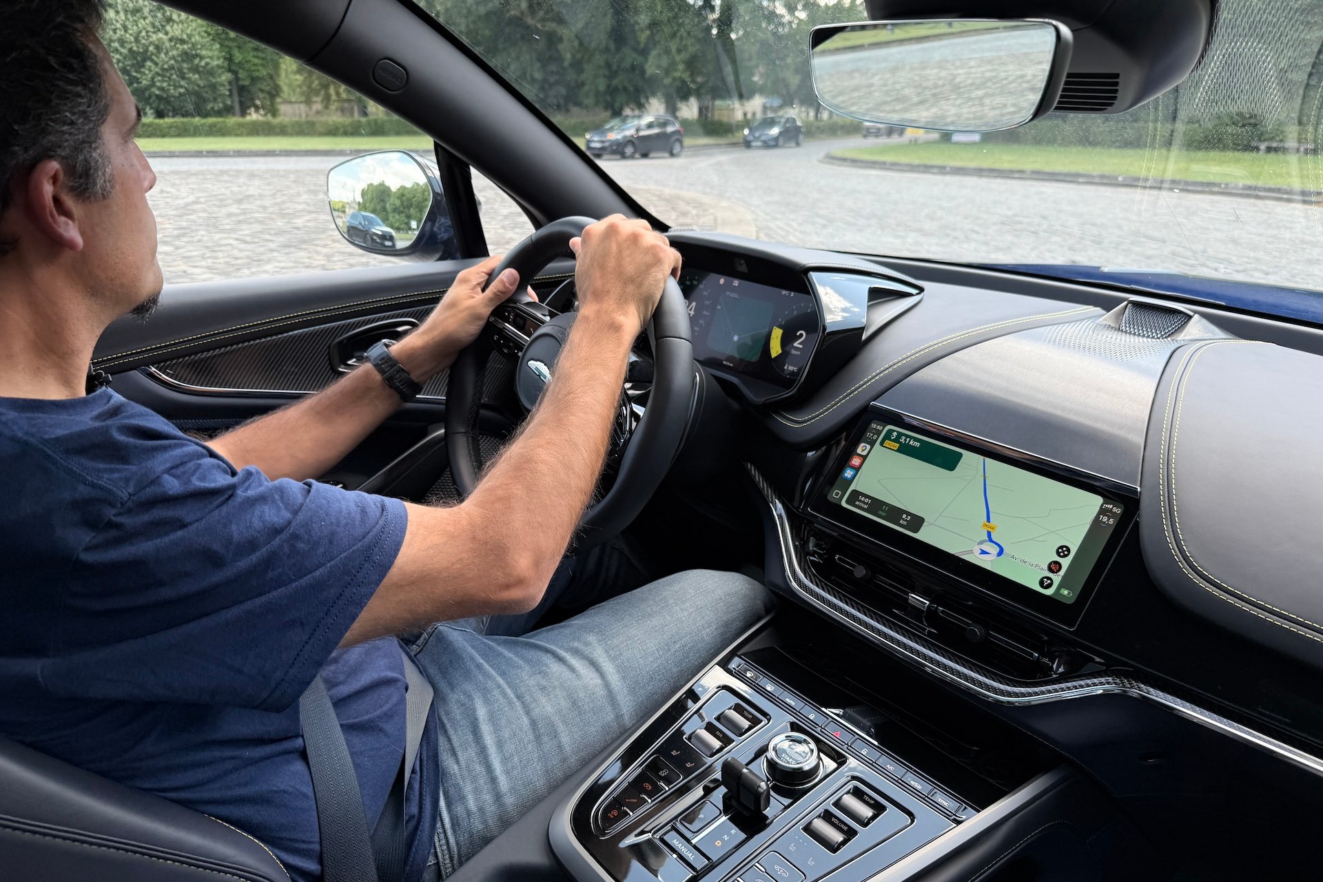 Essai Apple Carplay Ultra Aston Martin 13