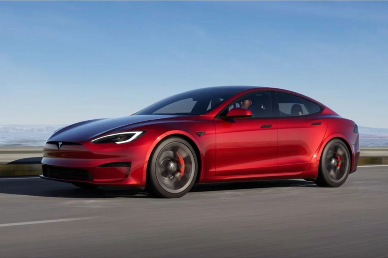Tesla S