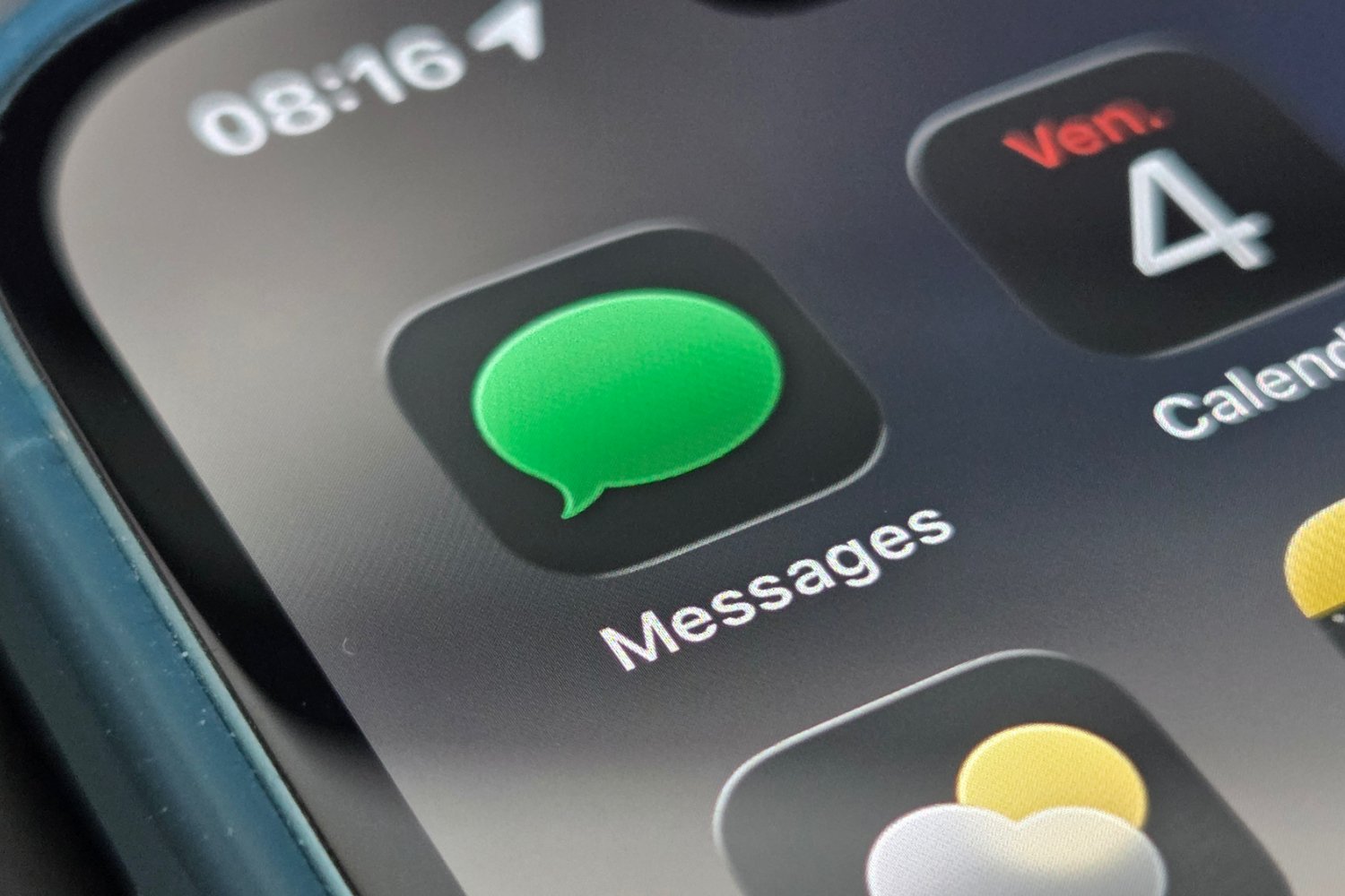 iOS 26 Messages
