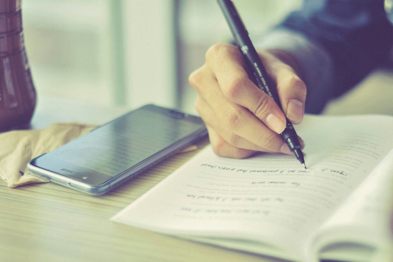 Ecrire Papier Smartphone Stylo