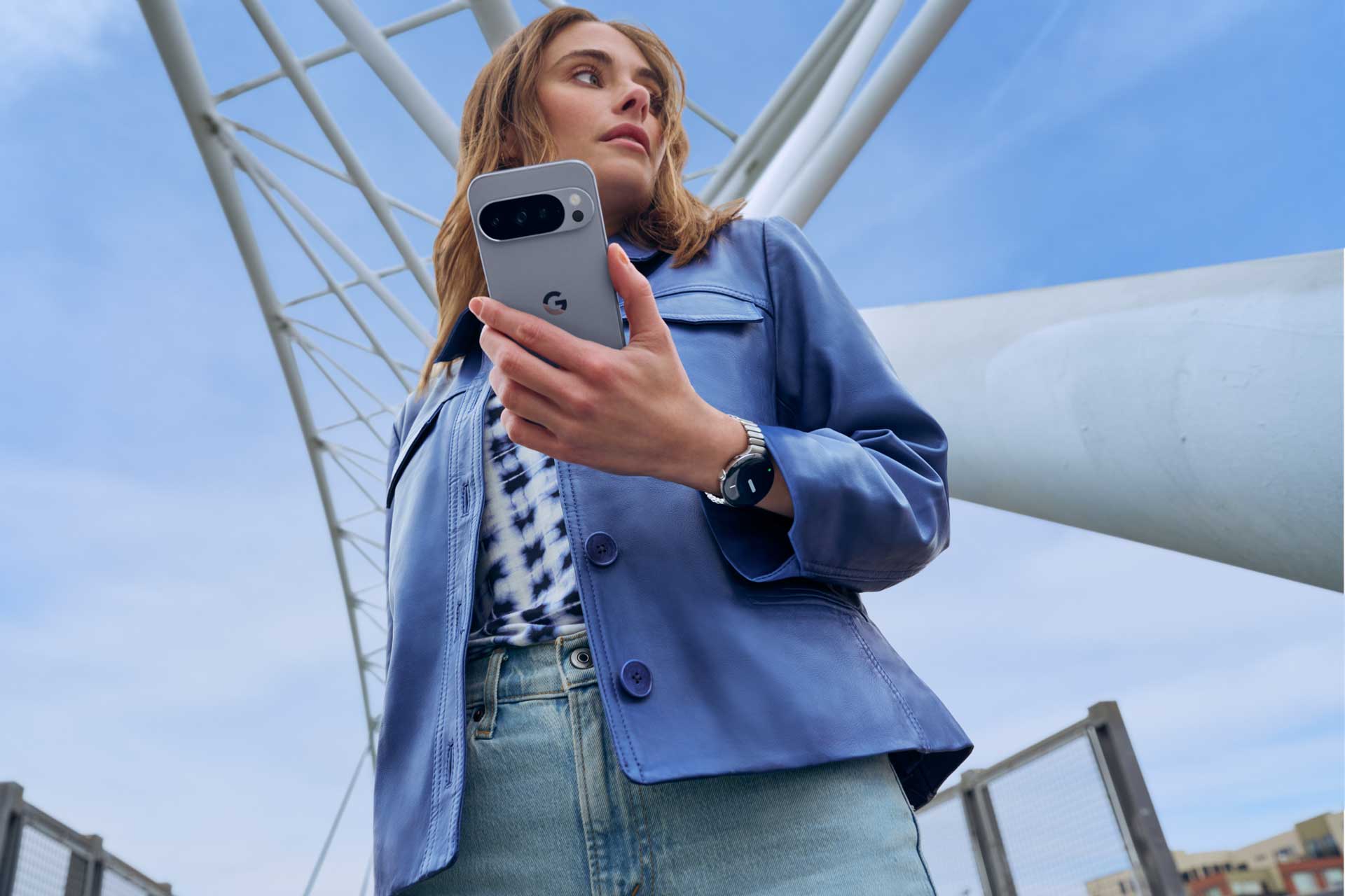 Google Pixel 10 Watch 4 Moonstone Family