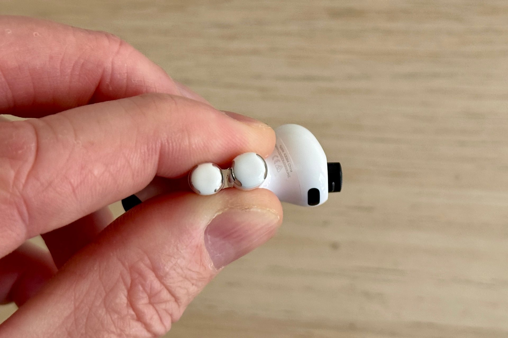 AirPods Pro 3 23