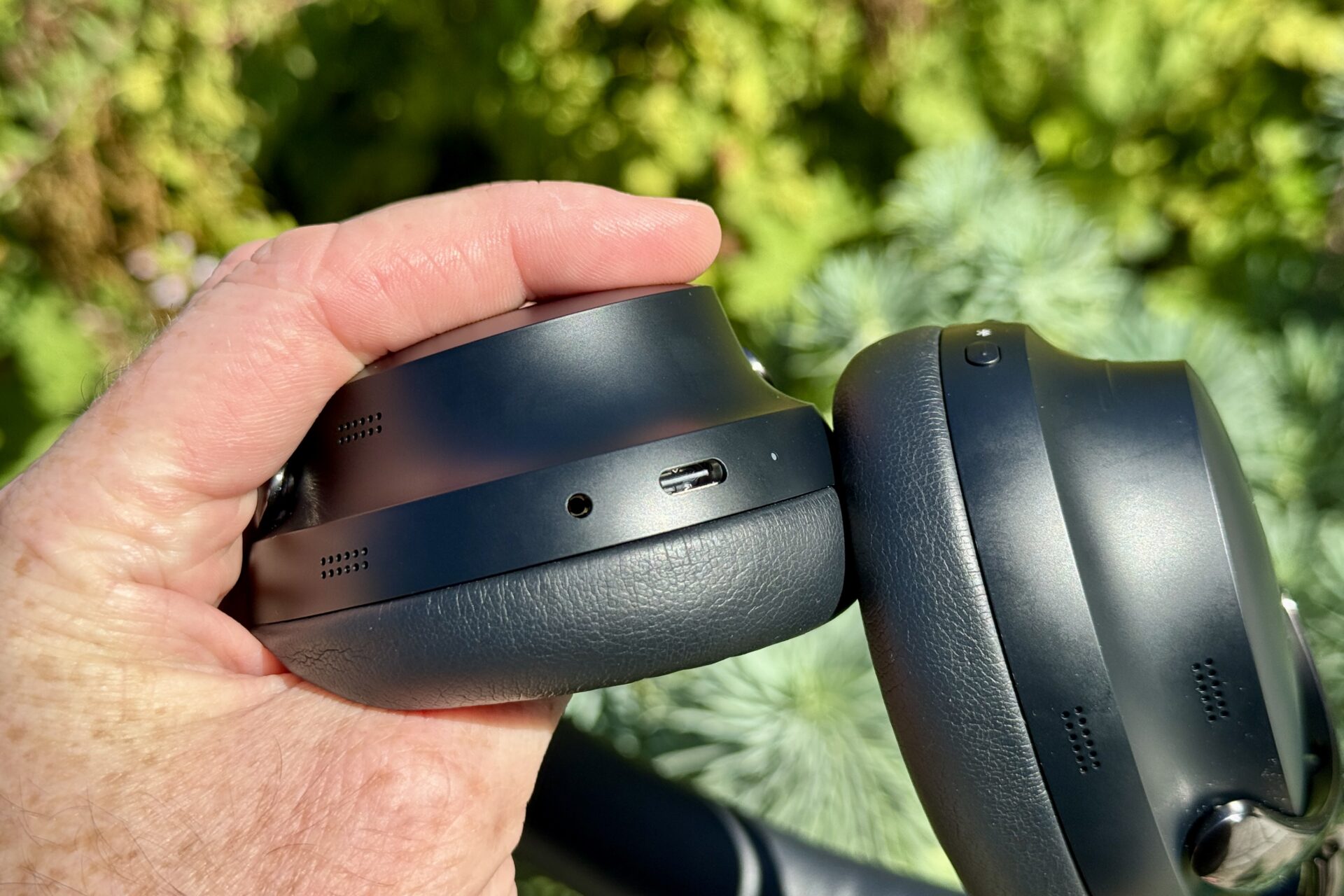 Bose Quietcomfort Ultra 2 10