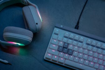 Logitech G321 Lightspeed et clavier G515 Rapid TKL Logitech