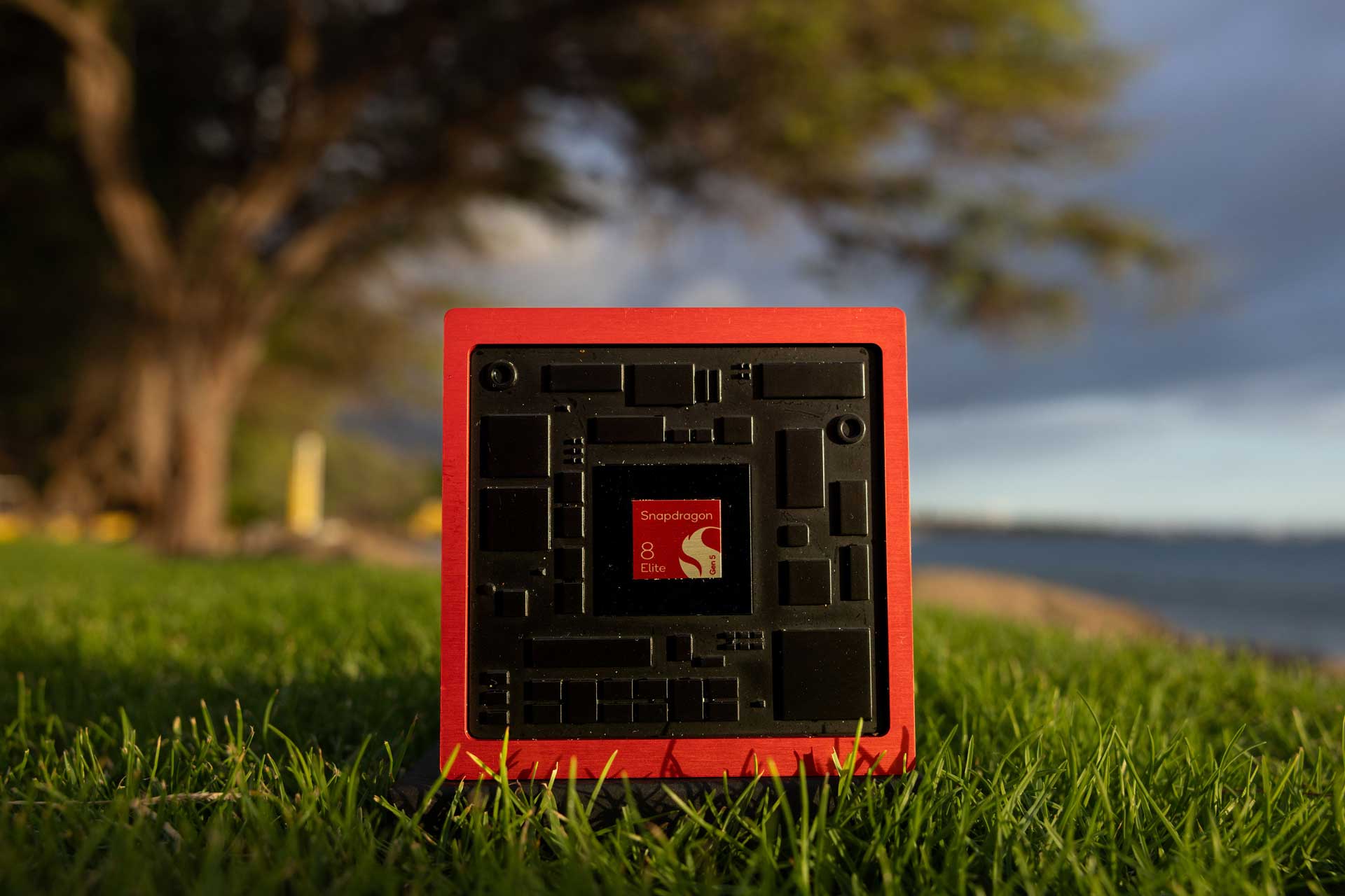 Snapdragon2025chipshots 8elitegen5 Grass