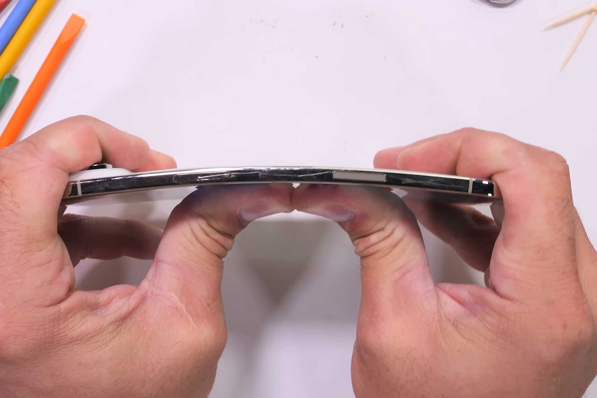 iPhone Air Durability Test 1